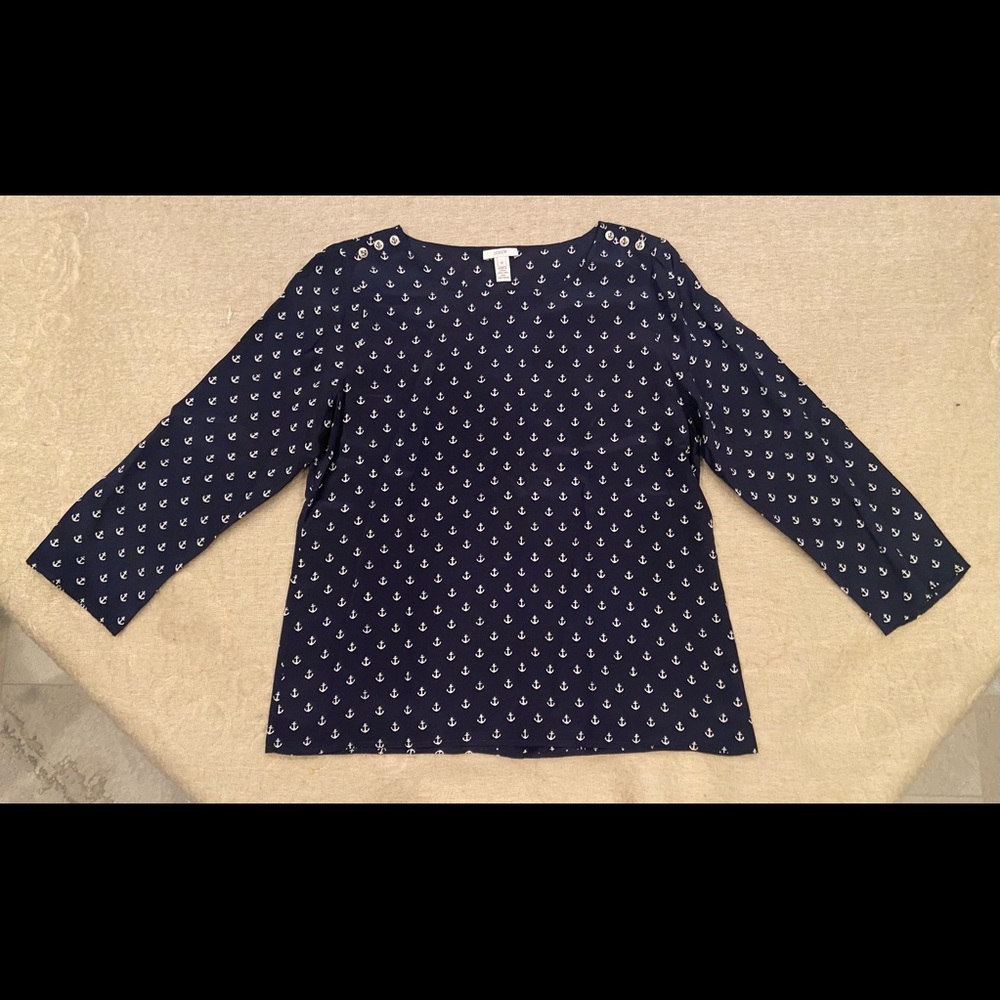 Women’s shirt